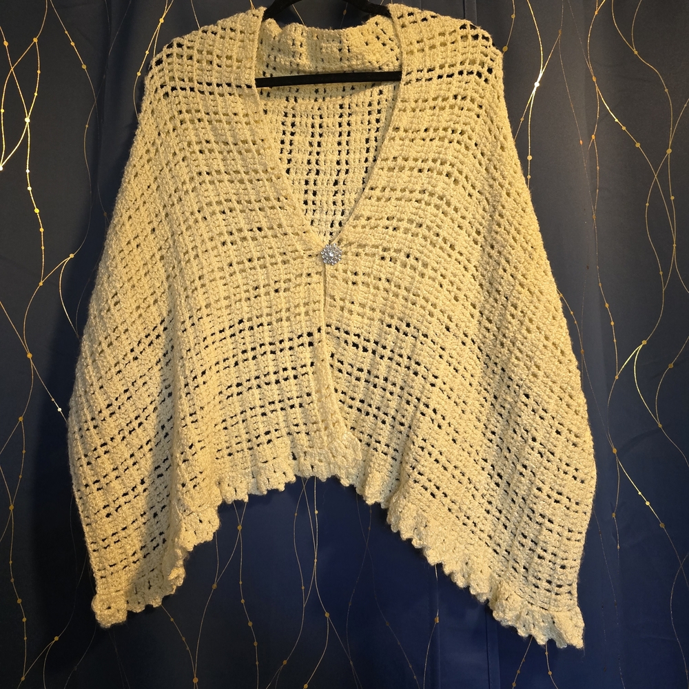 Elegant Cream Knit Women's Sweater